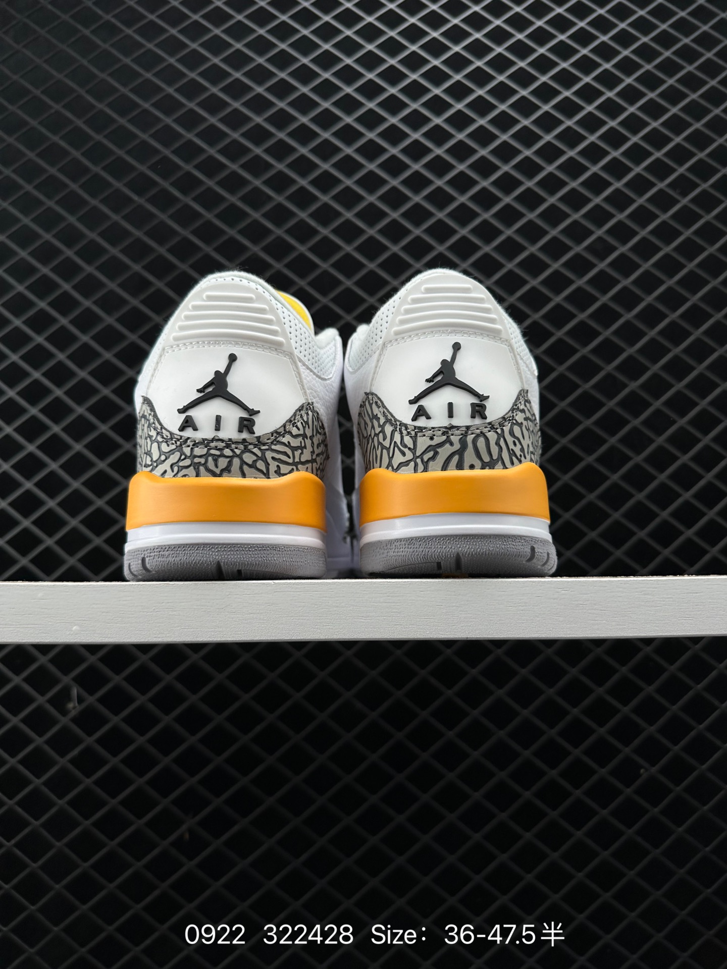 Air Jordan 3 Retro ”Hide and Sneak“